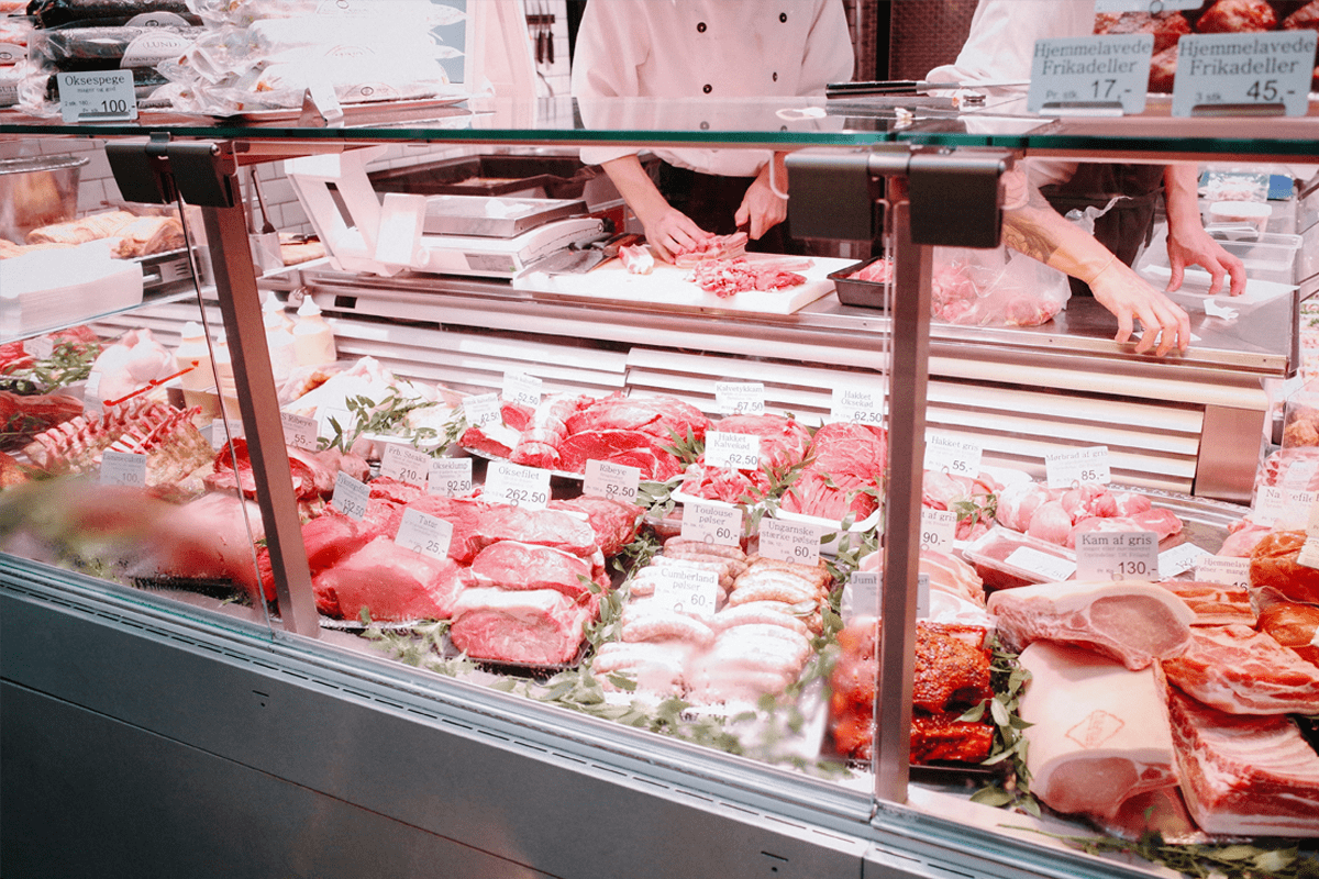 Vendita di carni fresche nei banchi temporanei dei mercati