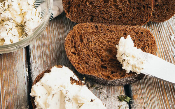 Latte e formaggio ‘senza OGM’ e ‘senza glutine’?